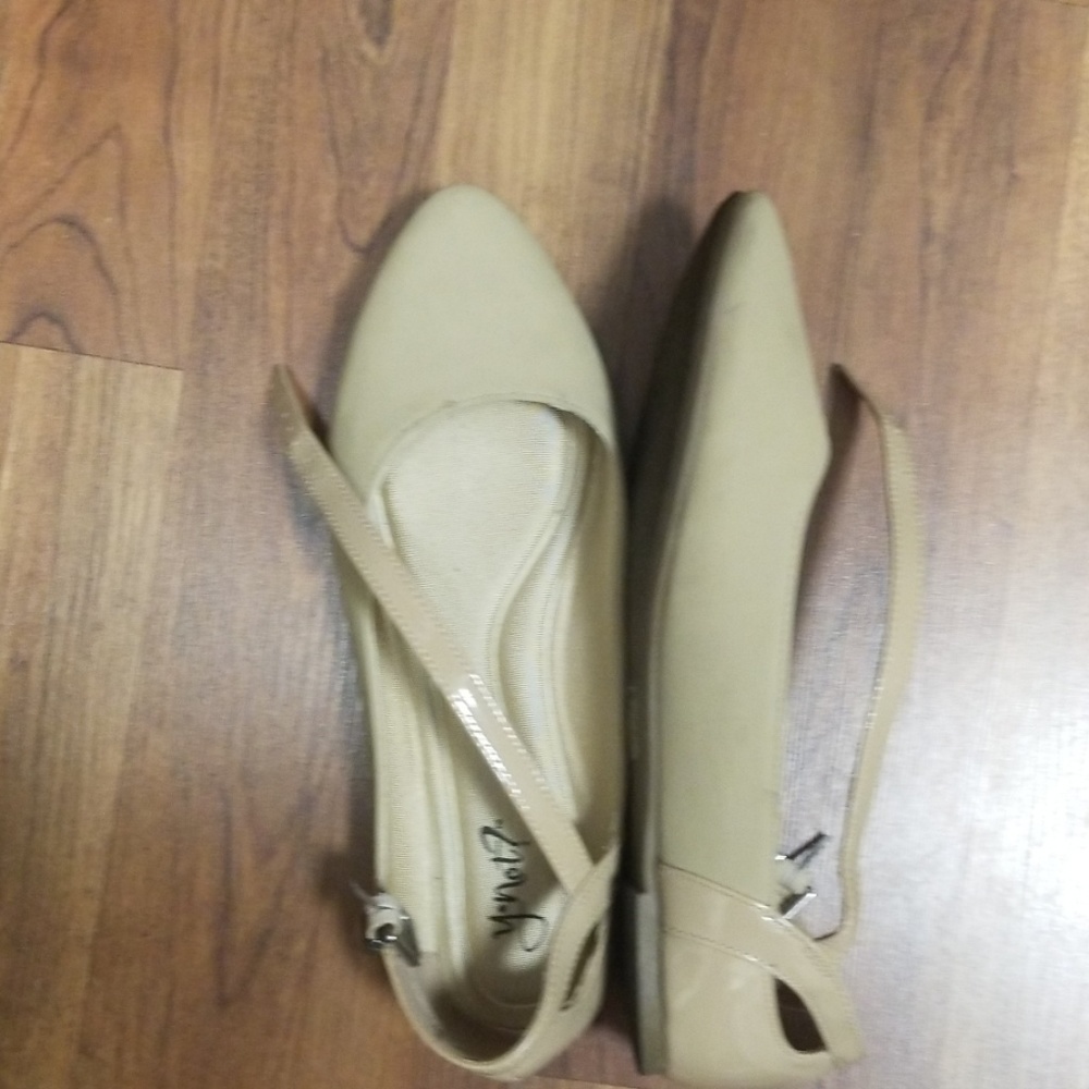 Ynot flats size 8 1/2
